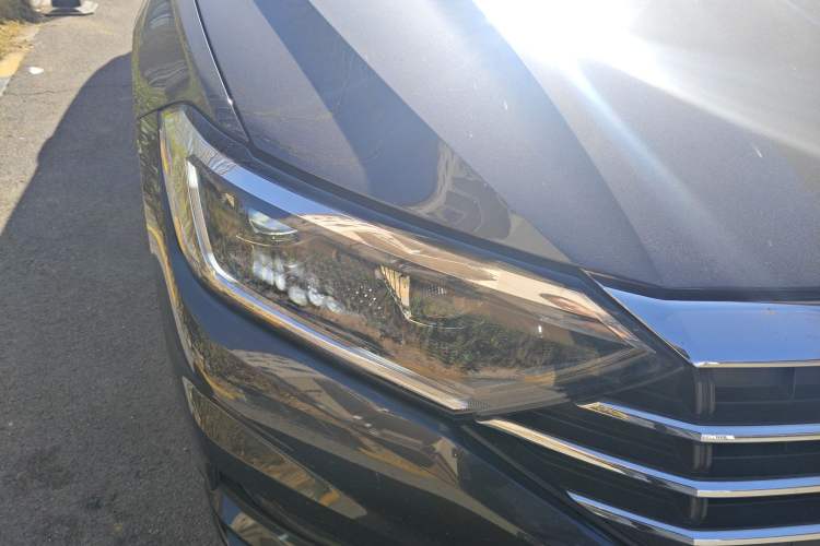 Used Volkswagen Sagitar 2020 280TSI DSG Comfort Version China VI Standard Right Front Headlight