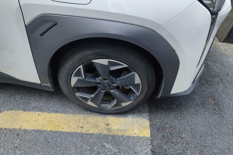 Used AION Y 2022 70 Intelligent Edition Lithium Iron Phosphate
