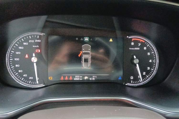 Used Roewe RX8 2019 30T Smart Connectivity Two-Wheel Drive Supreme Flagship Edition