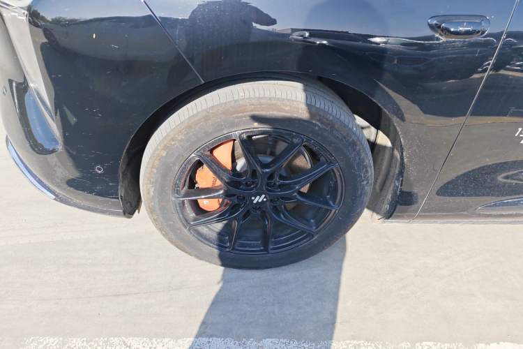 Used IM LS6 2026 Model Range-Extending 66 Max+ Exterior 4