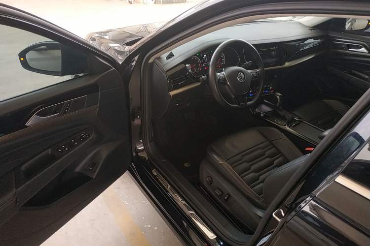 Used Volkswagen Passat 2020 280TSI Elite Edition China VI Standard