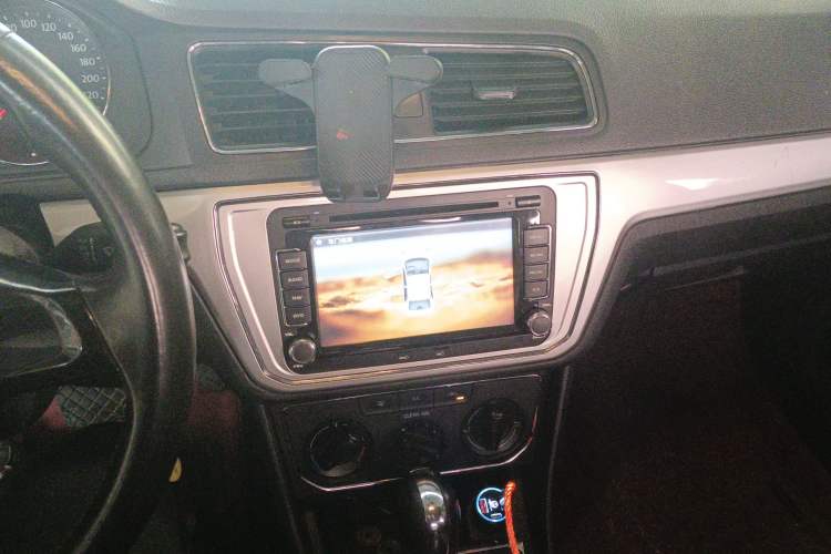 Used Volkswagen Lavida 2015 1.6L Automatic Comfort Edition