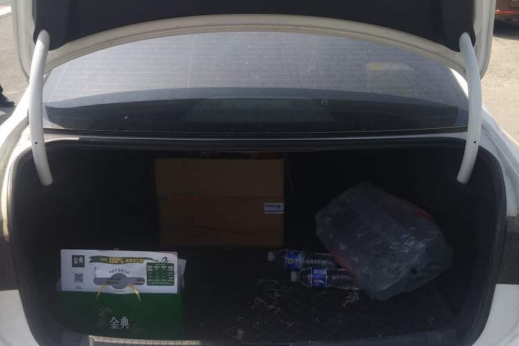 Used Volkswagen Lamando 2018 230TSI DSG Fashion Edition Trunk