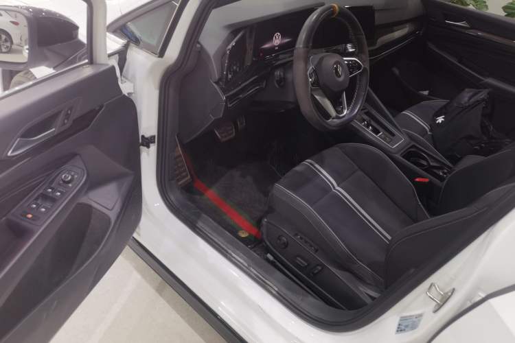 Used Volkswagen Golf 2021 280TSI DSG R-Line Driver Seat