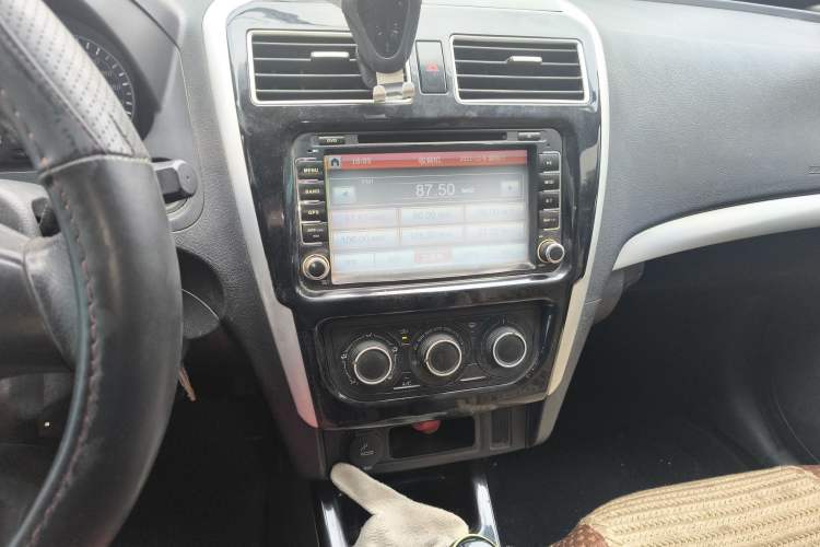 Used FORTHING Joyear S50 2016 1.5L Manual Luxury Edition
