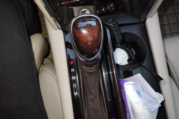 Used Cadillac XTS 2013 28T Luxury Model
