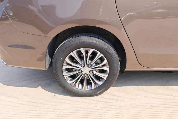 Used Buick GL8 2022 Land Cruiser Executive Class 652T Comfort Model