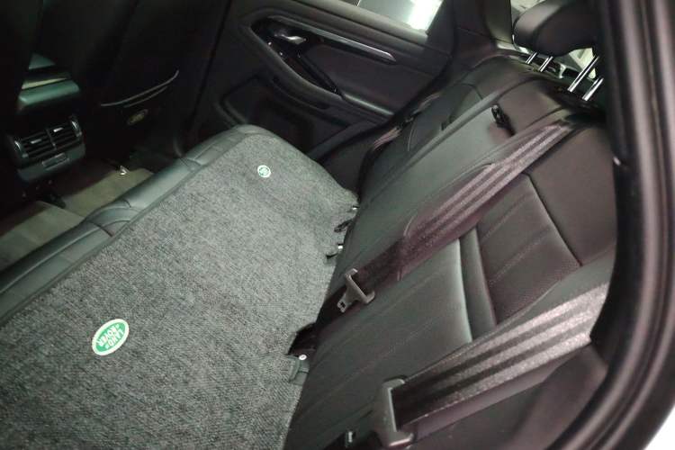 Used Land Rover Range Evoque 2020 249 PS R-DYNAMIC SE Sport Technology Edition Left Rear Seat