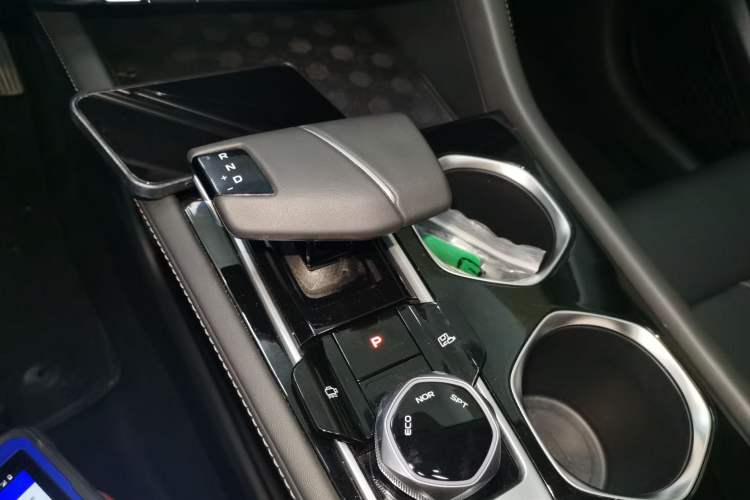 Used Changan Eado 2023 Changan Edition PLUS Blue Whale NE 1.4T GDI DCT Prestige Version
