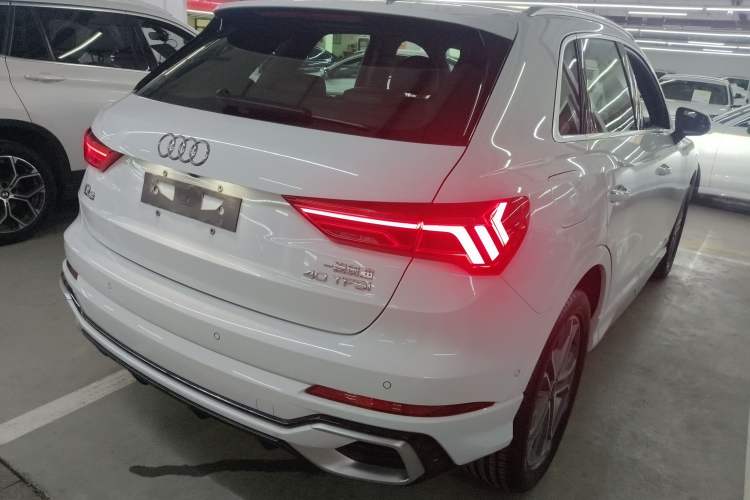 Used Audi Q3 2024 40 TFSI Fashion Dynamic Model