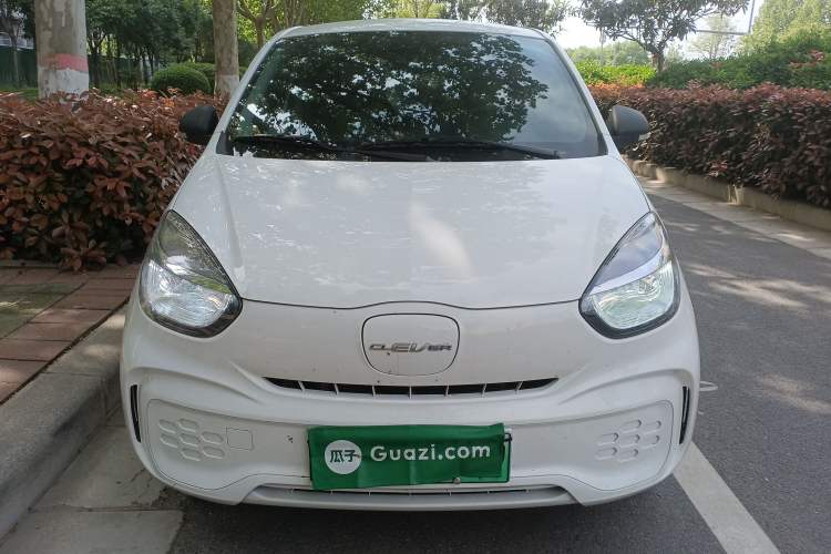 Used Roewe Clever 2021 302 km New Four-Seater Super-Efficient Version Front