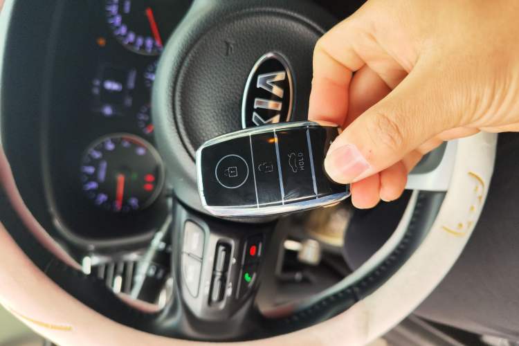 Used Kia K4 2017 1.6T Automatic T-DLX Turbo Vehicle Key