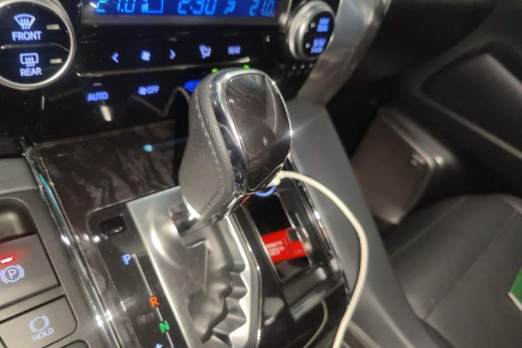 Used Toyota Vellfire 2020 Dual-Engine 2.5L HV Luxury Edition Gear Lever