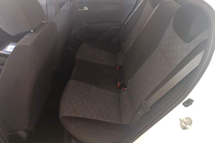 Used Kia K2 2019 Sedan 1.4L Automatic Transmission 15th Anniversary Special Edition GLS China VI Standard Interior 4