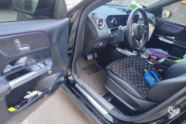 Used Mercedes-Benz GLB 2021 GLB 200 Dynamic Edition Driver Seat