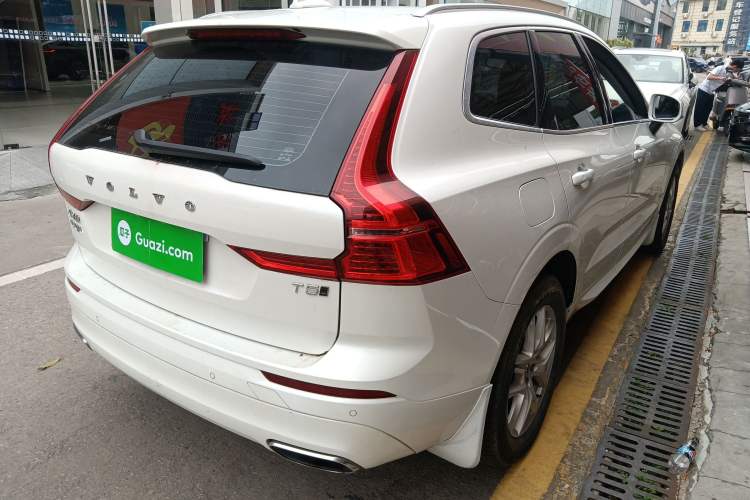 Used Volvo XC60 2019 T5 4x4 Smart Edition China V Standard

