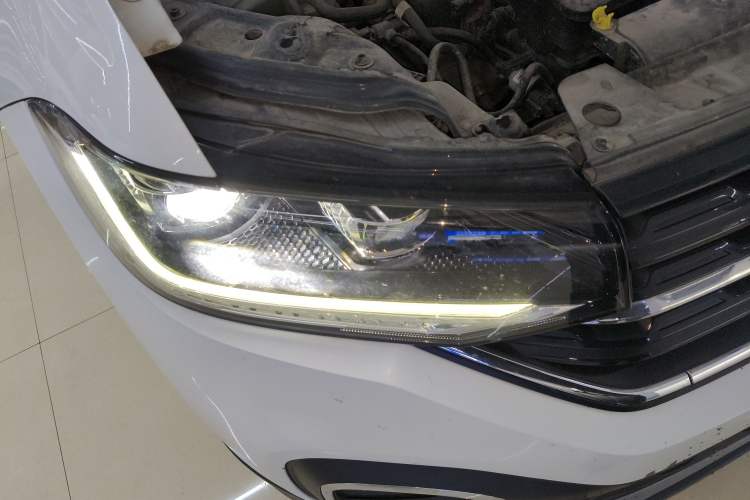Used Volkswagen Tacqua 2021 1.5L Automatic Yue Zhi Lian Edition Right Front Headlight