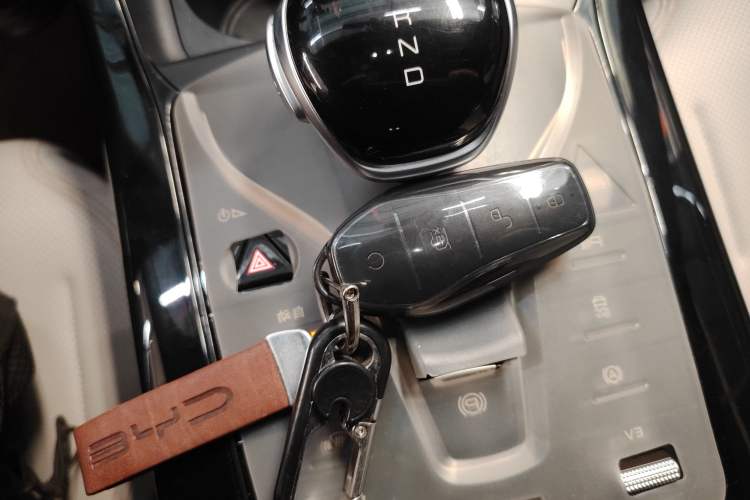 Used BYD Qin PLUS 2024 HONOR Edition DM-i 55KM Leading Model