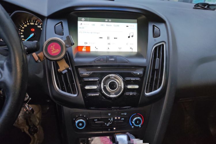 Used Ford Focus 2018 Sedan Classic 1.6L Automatic Trendy SmartDrive Edition Audio And AC Panel