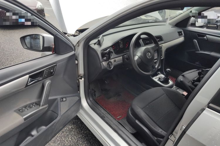 Used Volkswagen Lavida 2013 Revised Classic 1.6L Manual Fashion Edition Driver Seat