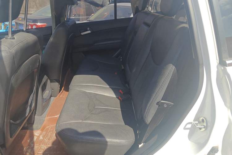 Used Roewe W5 2011 1.8T 2WD Manual Chiyu Edition