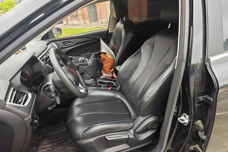 Used Roewe i5 2019 1.5L Automatic 4G Connected Linghao Flagship Edition Left Front Seat