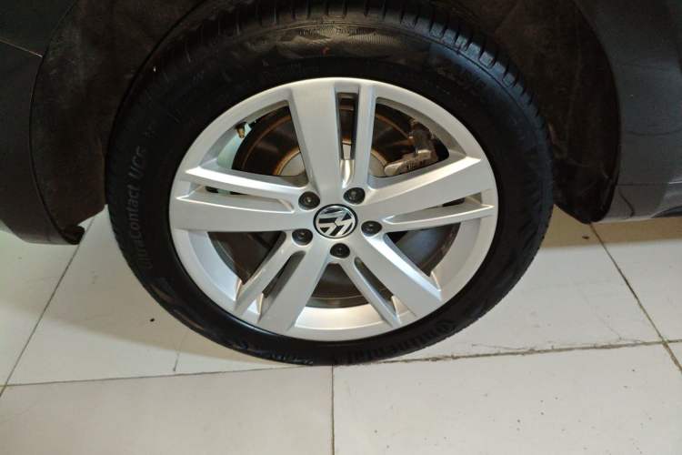 Used Volkswagen Sharan 2018 380TSI Comfort Edition 7-Seater Exterior 5