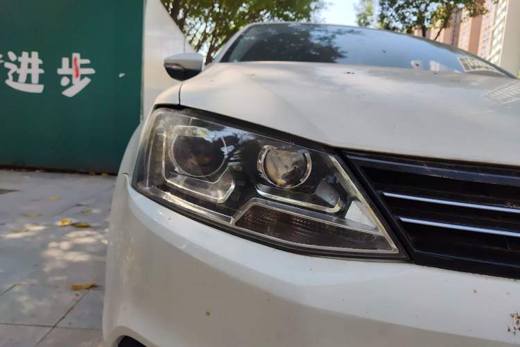 Used Volkswagen Sagitar 2014 1.6L Manual Fashion Edition