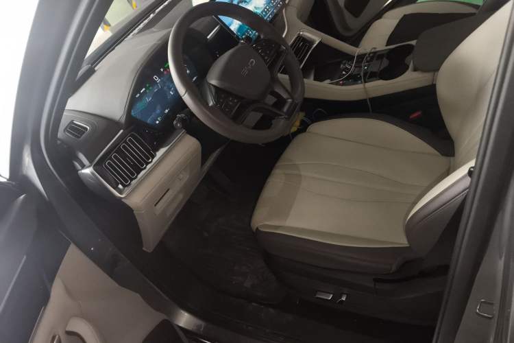 Used BYD Song PLUS New Energy 2025 EV 520km Luxury Version Left Front Seat