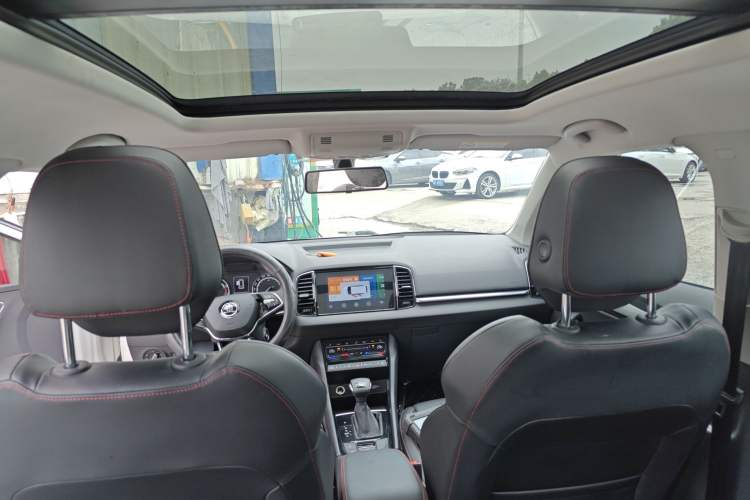Used Skoda Karoq 2022 TSI280 Luxury Edition Headliner