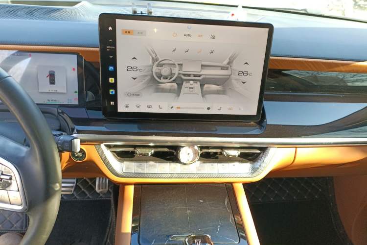 Used Tank 500 New Energy 2024 Hi4-T