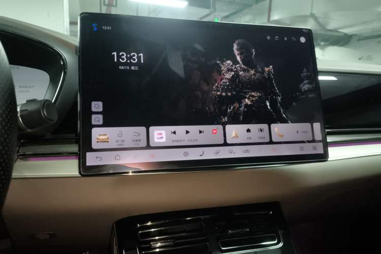 Used BYD Han 2025 EV 605KM Prestige Model Audio And AC Panel