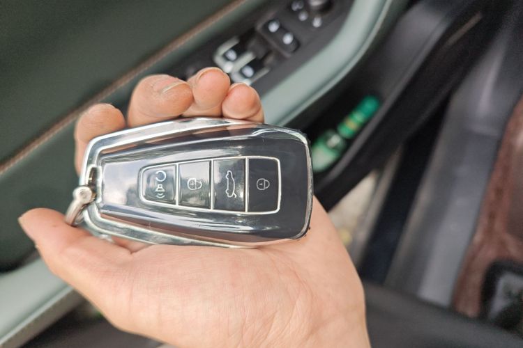 Used Geely Auto Haoyue L 2023 2.0T DCT Prestige Edition