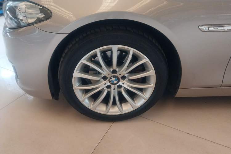 Used BMW 5 Series 2014 525Li Luxury Design Package