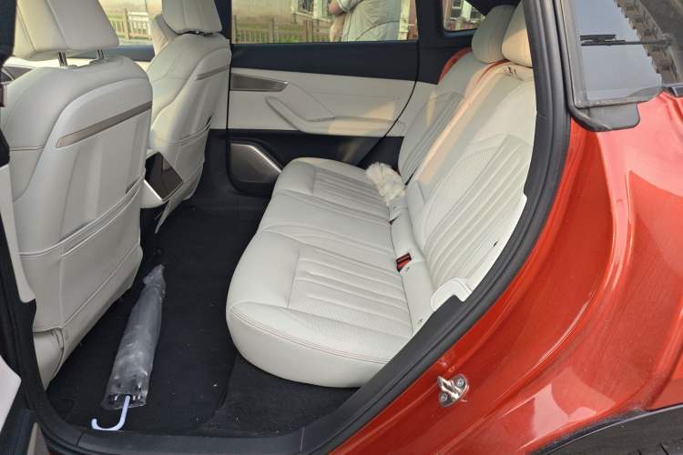 Used ONVO L60 2024 60 kWh Rear-Drive Version