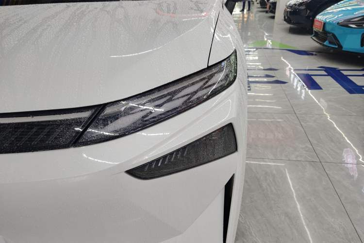 Used Venucia VX6 2023 520 Air