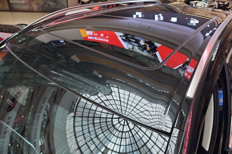 Used BMW X7 2023 xDrive40i Luxury Package with Leading Features