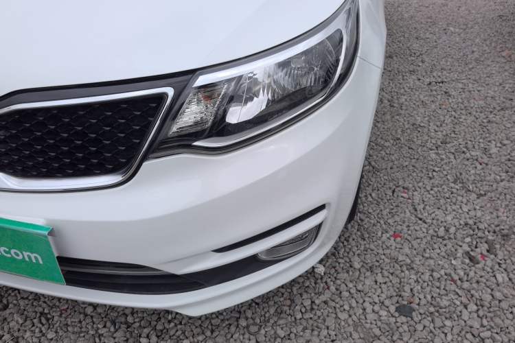 Used Kia K2 2015 Sedan 1.4L MT GLS