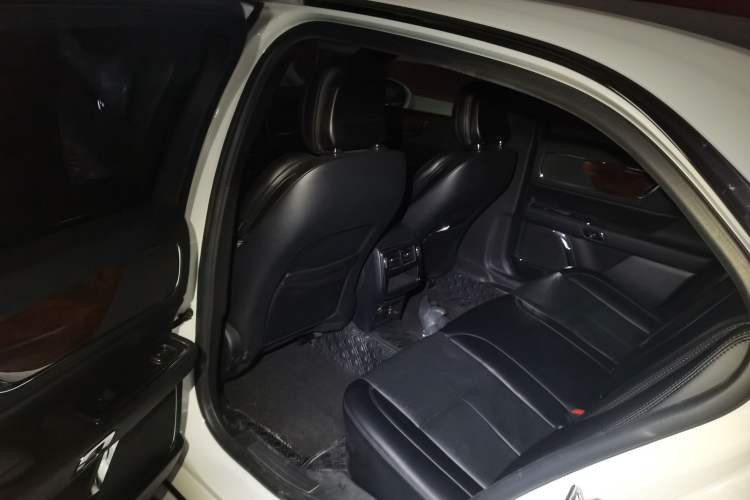 Used Lincoln Continental 2019 2.0T Two-Wheel Drive Luxury Edition China VI Standard
