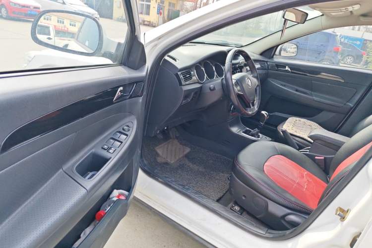 Used Dongfeng Aeolus H30 2013 CROSS 1.6L Manual Luxury Model
