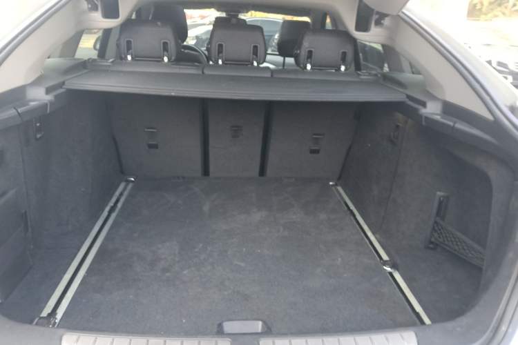 Used BMW 3 Series GT 2016 320i Fashion Model Trunk
