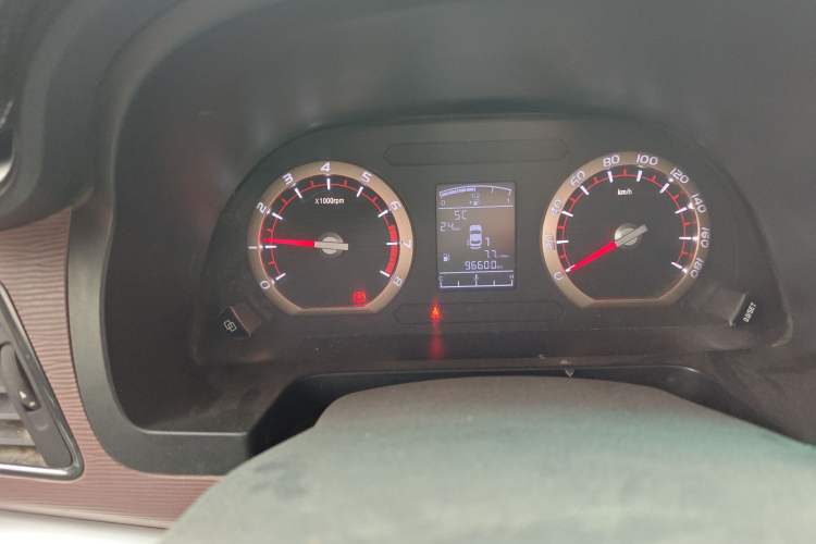 Used FORTHING Lingzhi 2019 M5L 1.6L 9-Seater Base Model China VI Standard Instrument Cluster