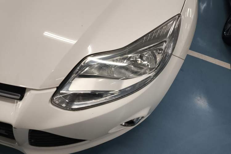 Used Ford Focus 2012 Sedan 2.0L Automatic Flagship Model Left Front Headlight