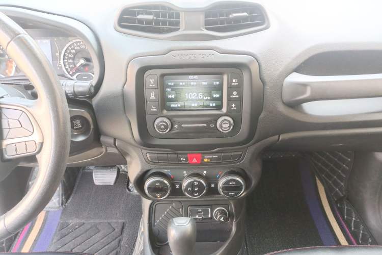 Used Jeep Renegade 2017 180T Automatic Jingneng Edition
