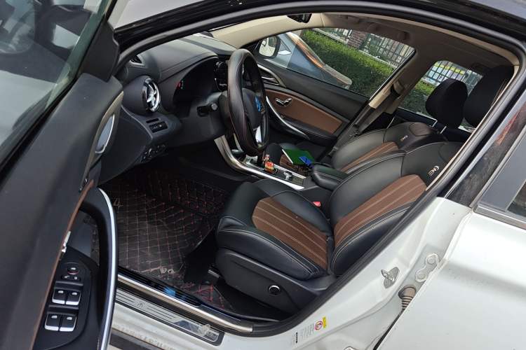 Used BYD Song New Energy 2017 Song EV300 Prestige Model
