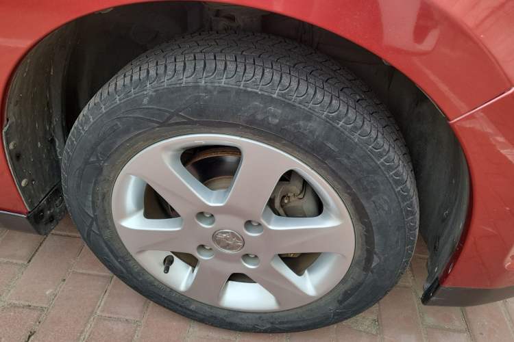 Used Venucia R50 2013 1.6L Manual Version with Beidou Navigation