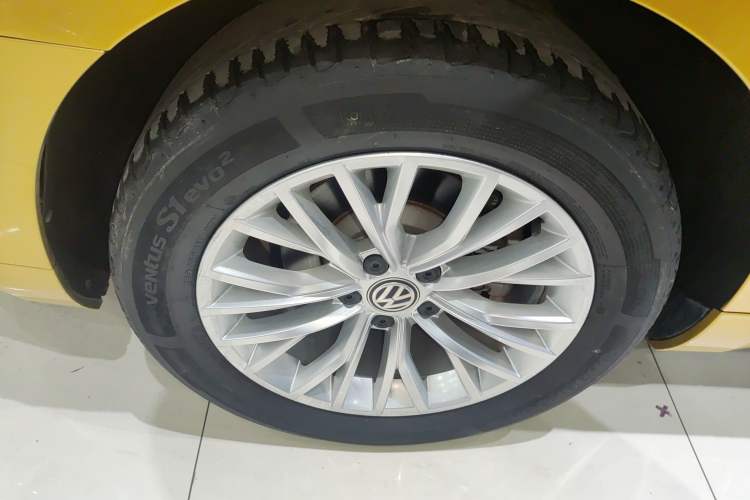 Used Volkswagen FAW-Volkswagen CC 2019 330TSI Glamour Edition China VI
