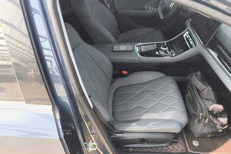 Used Geely Galaxy A7 2025 Model EM-i 150km Exploration+ Edition