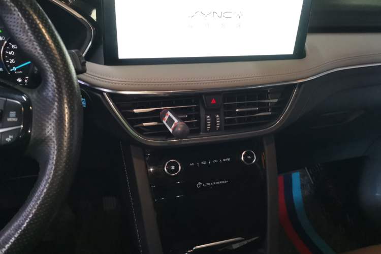 Used Ford Escape 2020 EcoBoost 245 Four-Wheel Drive Titanium Edition Audio And AC Panel