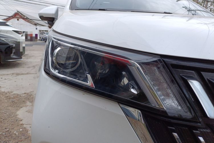 Used Wuling Jiachen 2022 1.5L Manual Light Comfort Edition Right Front Headlight